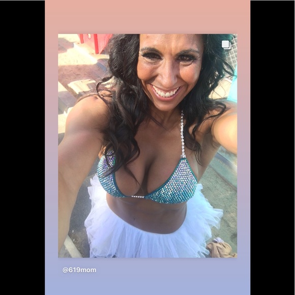 Meet your Posher, Karen - Picture 4 of 11